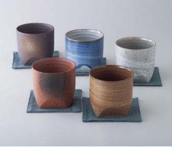 Set von 5 japanischen breiten Raku Tassen